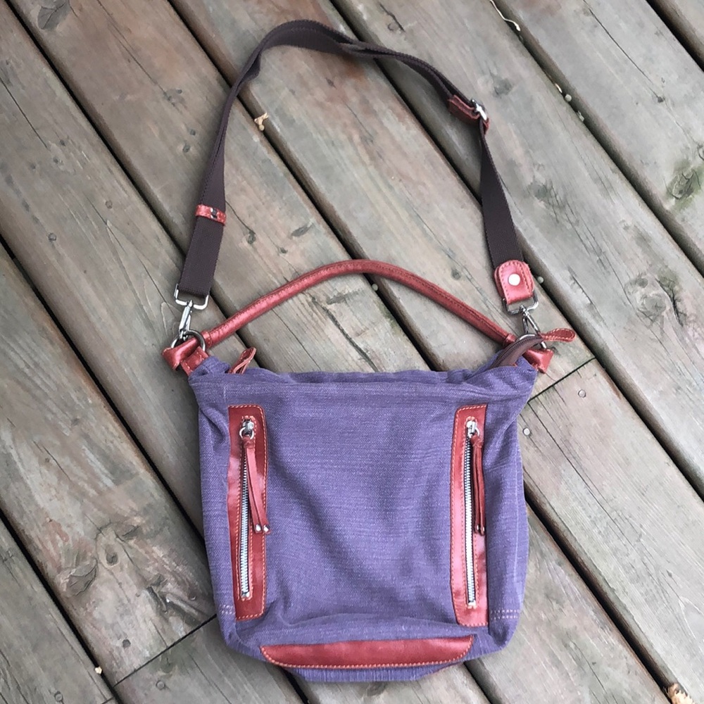 Iyiami Canvas and Leather Purse Bag Zippered Pockets Multiple Straps NWOT